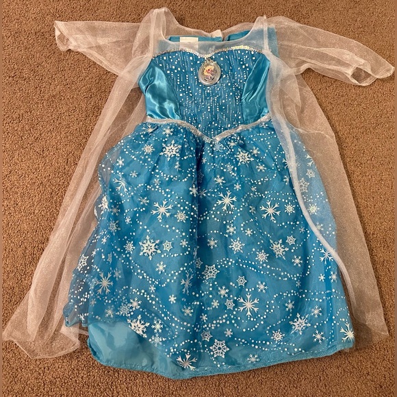 Disney Princess Frozen Elsa Musical Light-Up Dress Plays Let It Go Song Dress-Up - Picture 3 of 15